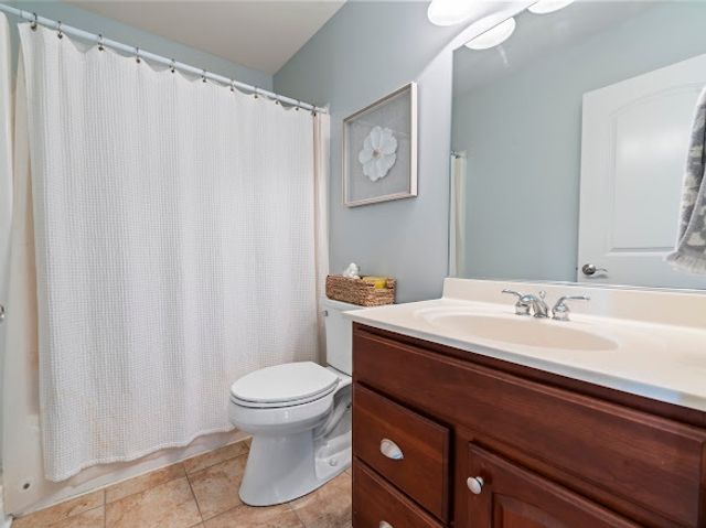 265 N WILMETTE Avenue, Westmont, IL 60559