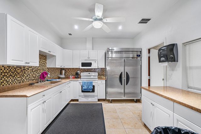 2883 CROSLEY Drive W F, West Palm Beach, FL 33415
