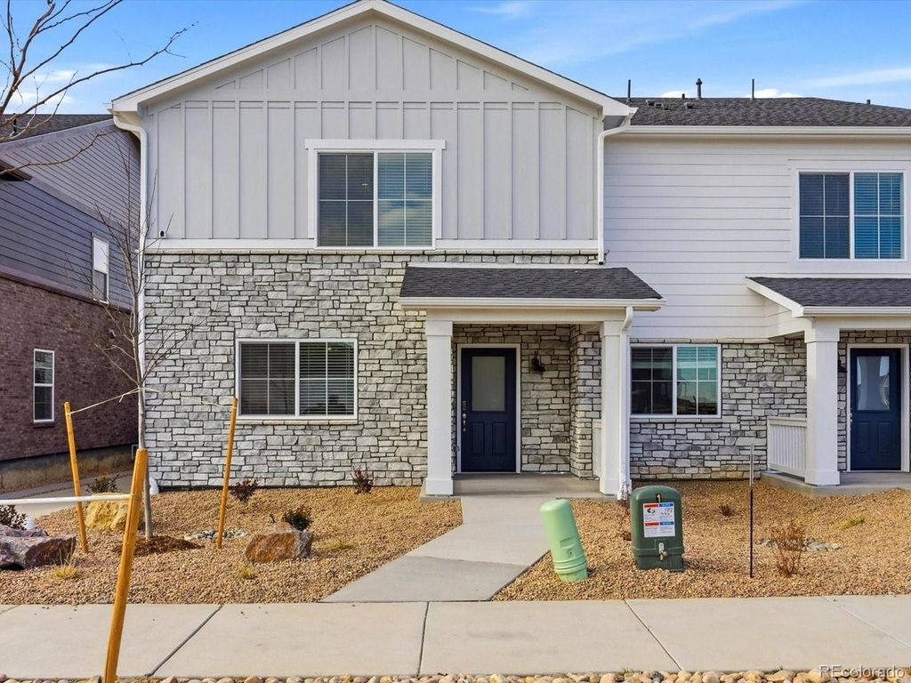 6527 N Nepal St, Aurora, CO 80019