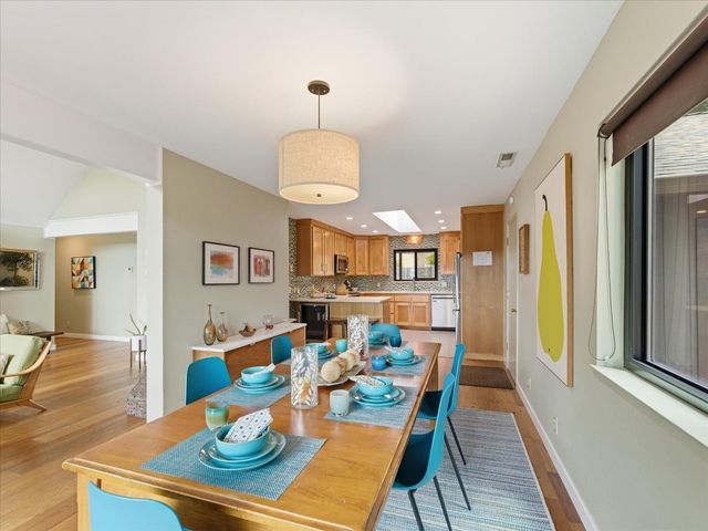 16000 Redwood Lodge Road, Los Gatos, CA 95033
