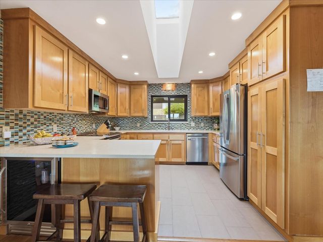 16000 Redwood Lodge Road, Los Gatos, CA 95033
