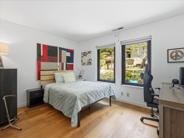 16000 Redwood Lodge Road, Los Gatos, CA 95033