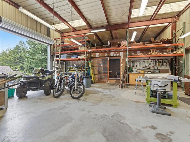 16000 Redwood Lodge Road, Los Gatos, CA 95033