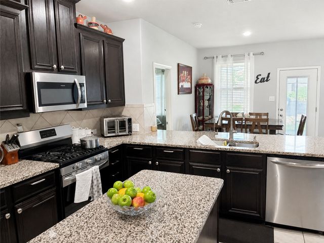 5125 Pleasant Springs Court, Forney, TX 75126