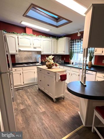 764 ASPEN CIR, Red Hill, PA 18076