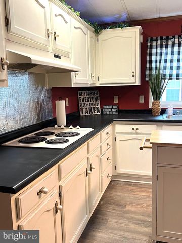 764 ASPEN CIR, Red Hill, PA 18076