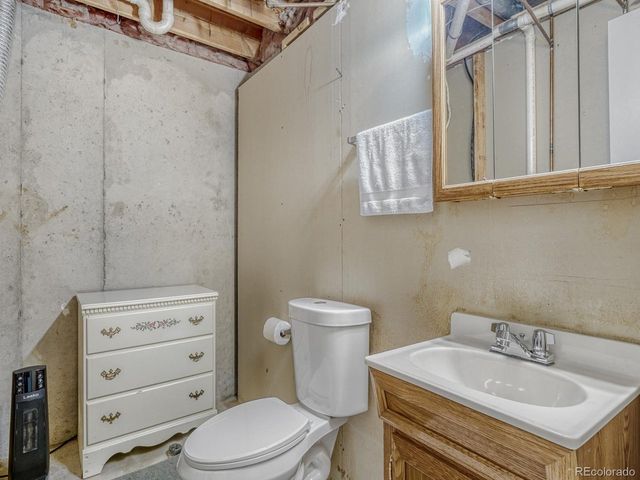 2746 S Uravan St, Aurora, CO 80013