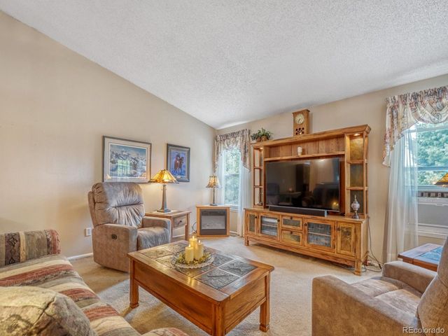 2746 S Uravan St, Aurora, CO 80013