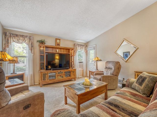2746 S Uravan St, Aurora, CO 80013
