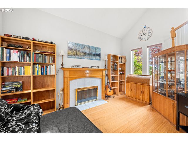 4057 Ne 5TH Dr, Gresham, OR 97030