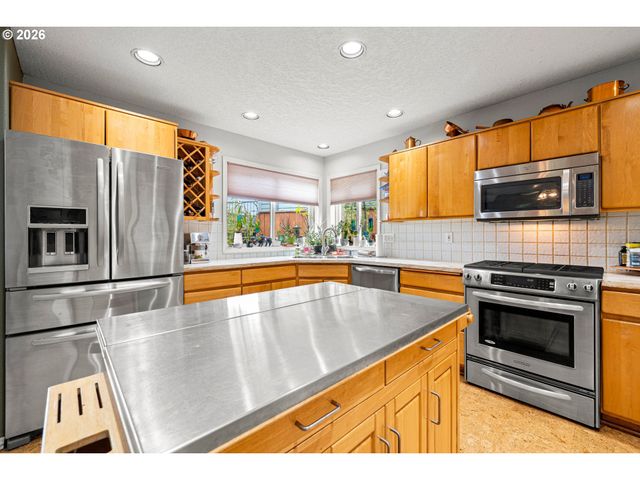 4057 Ne 5TH Dr, Gresham, OR 97030