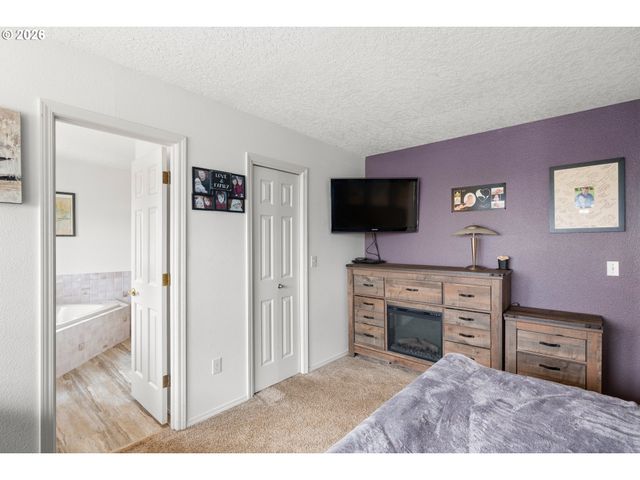 4057 Ne 5TH Dr, Gresham, OR 97030