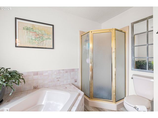 4057 Ne 5TH Dr, Gresham, OR 97030