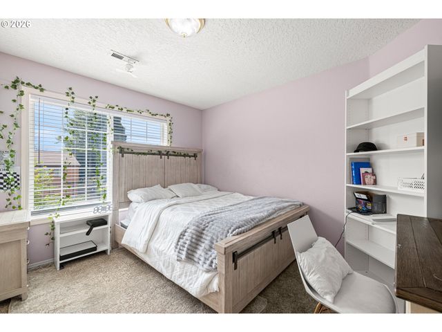 4057 Ne 5TH Dr, Gresham, OR 97030