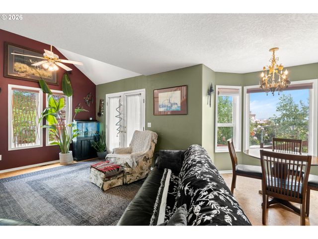 4057 Ne 5TH Dr, Gresham, OR 97030