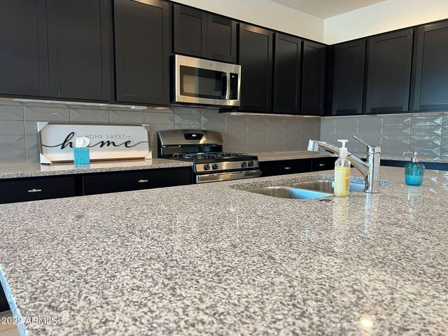 13316 W Red Range Way, Peoria, AZ 85383