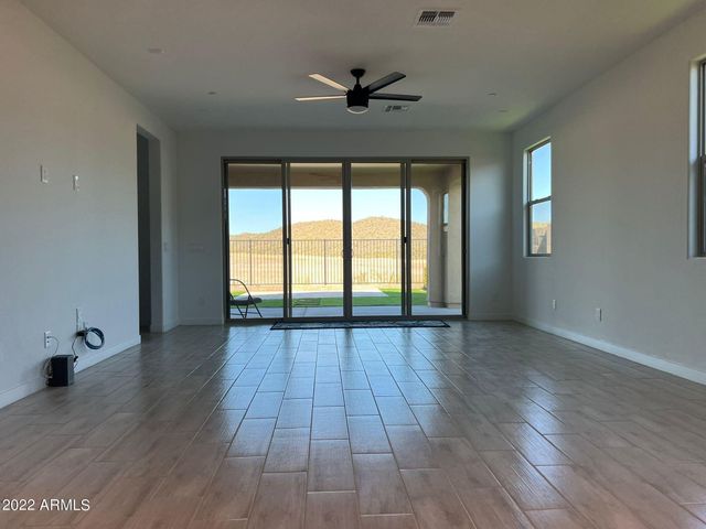 13316 W Red Range Way, Peoria, AZ 85383