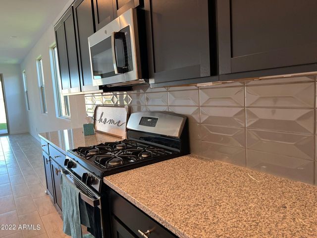 13316 W Red Range Way, Peoria, AZ 85383