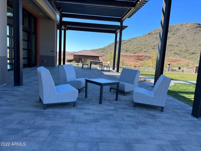 13316 W Red Range Way, Peoria, AZ 85383