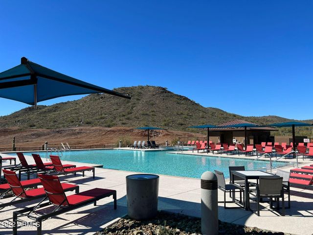 13316 W Red Range Way, Peoria, AZ 85383