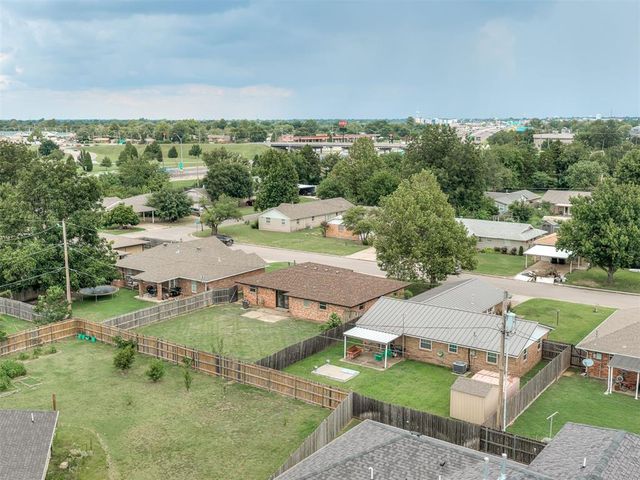 128 SW 6th Street, Moore, OK 73160