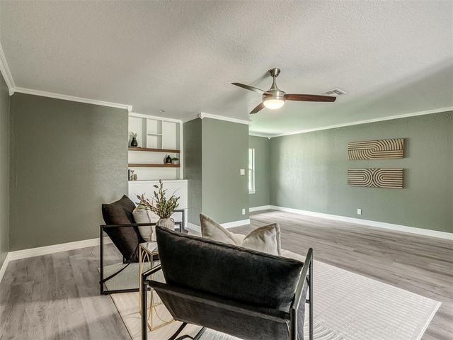 128 SW 6th Street, Moore, OK 73160