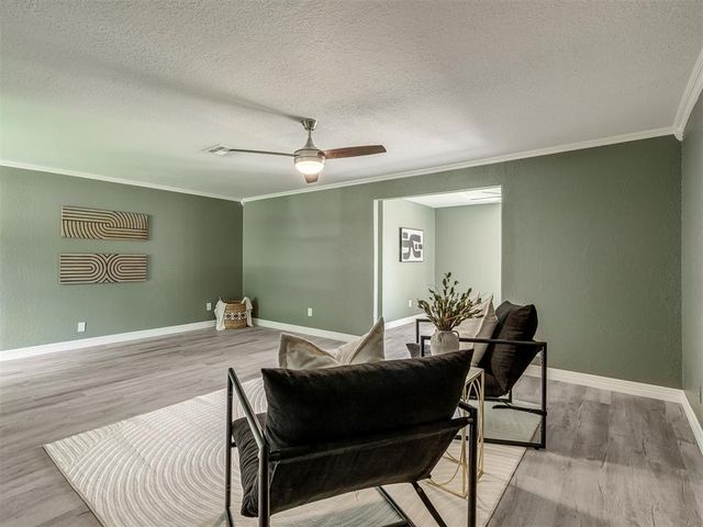 128 SW 6th Street, Moore, OK 73160