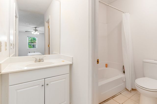 104 White Oak Ct, Hendersonville, TN 37075