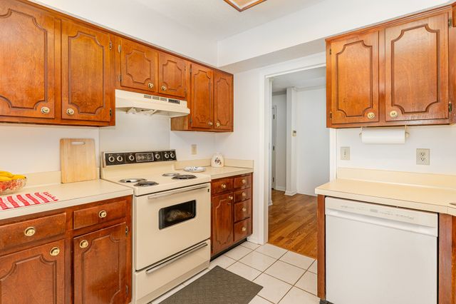 104 White Oak Ct, Hendersonville, TN 37075