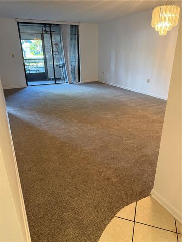 900 Colony Point Circle 121, Pembroke Pines, FL 33026