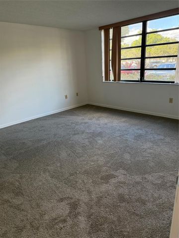 900 Colony Point Circle 121, Pembroke Pines, FL 33026