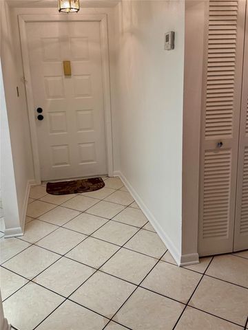 900 Colony Point Circle 121, Pembroke Pines, FL 33026