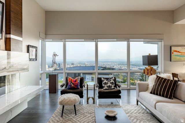 815 N SANDHURST DR, Salt Lake City, UT 84103