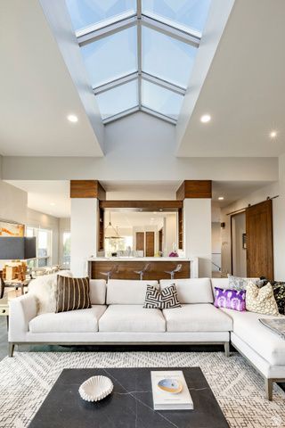 815 N SANDHURST DR, Salt Lake City, UT 84103
