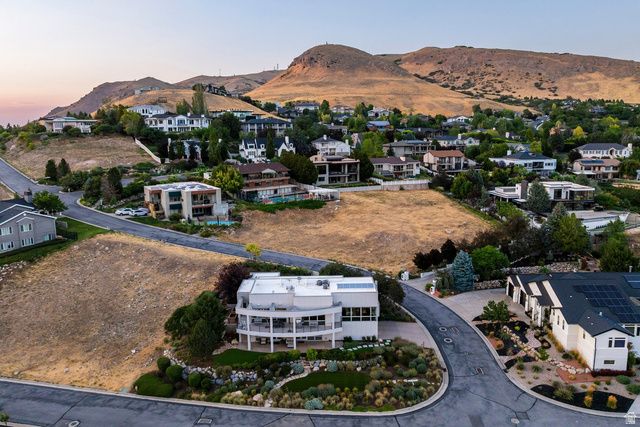815 N SANDHURST DR, Salt Lake City, UT 84103