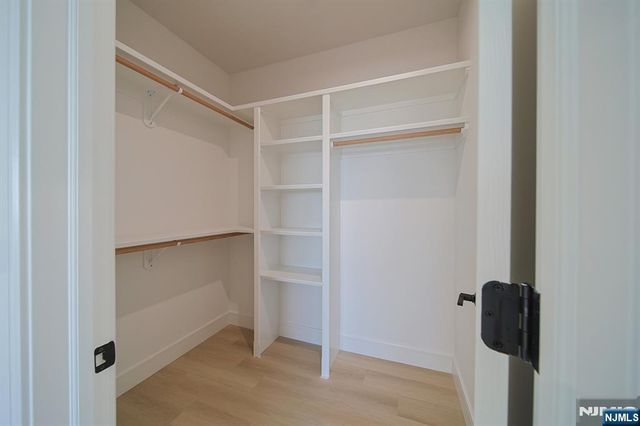 401 E Central Boulevard 3C, Palisades Park, NJ 07650