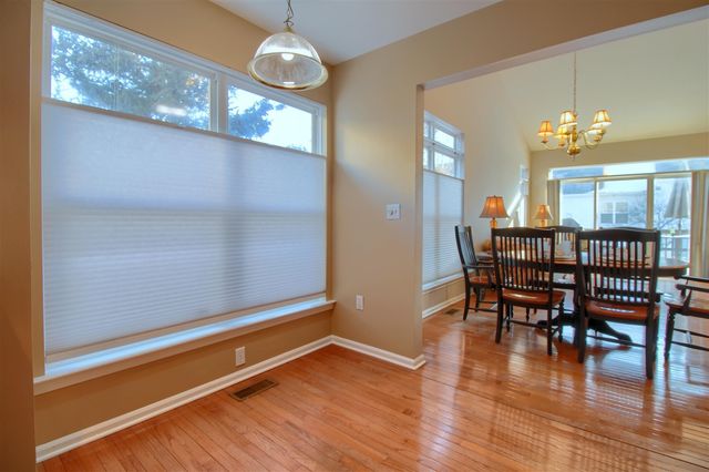 8165 Sequoia Lane, White Lake, MI 48386