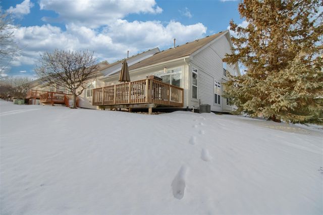 8165 Sequoia Lane, White Lake, MI 48386