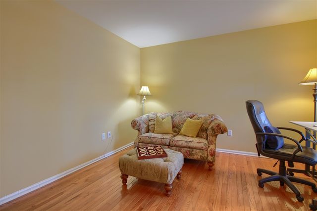 8165 Sequoia Lane, White Lake, MI 48386