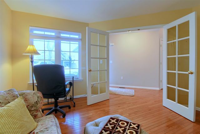 8165 Sequoia Lane, White Lake, MI 48386