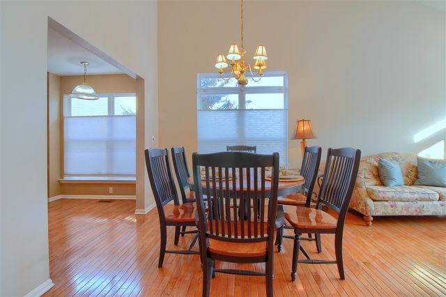 8165 Sequoia Lane, White Lake, MI 48386