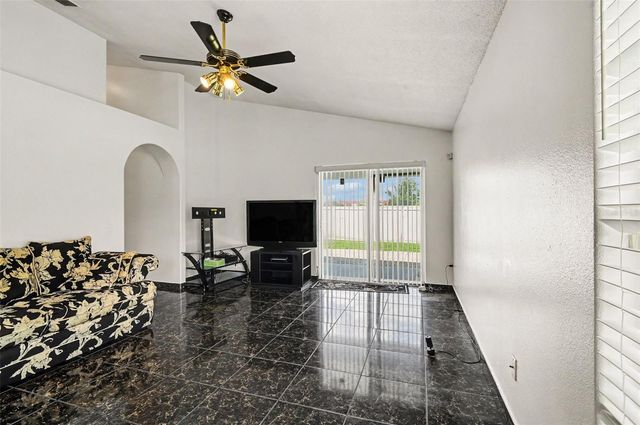 3342 CRYSTAL CREEK BOULEVARD, Orlando, FL 32837