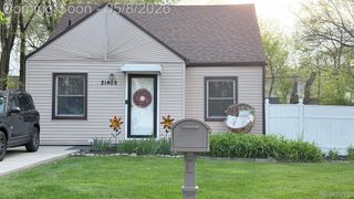 21405 Indian Street, Southfield, MI 48033