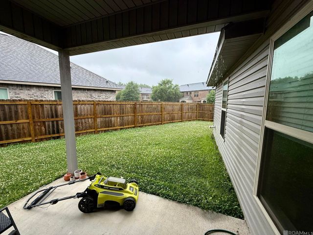 7306 Kenilworth Crossing Ave, Baton Rouge, LA 70820