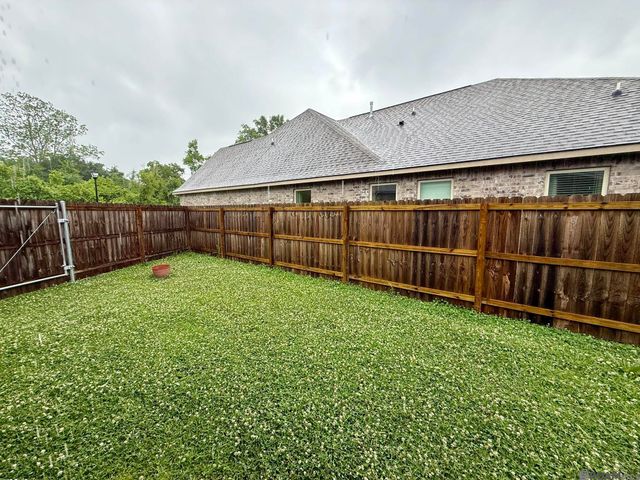 7306 Kenilworth Crossing Ave, Baton Rouge, LA 70820
