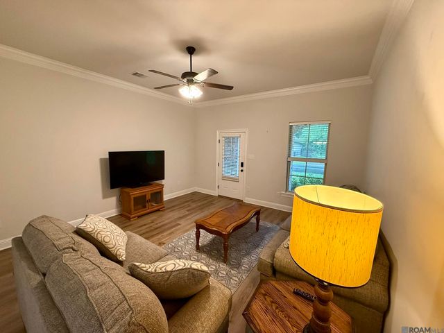 7306 Kenilworth Crossing Ave, Baton Rouge, LA 70820
