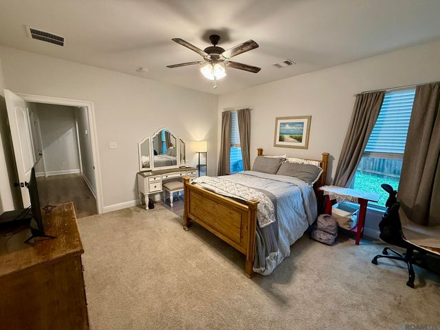 7306 Kenilworth Crossing Ave, Baton Rouge, LA 70820
