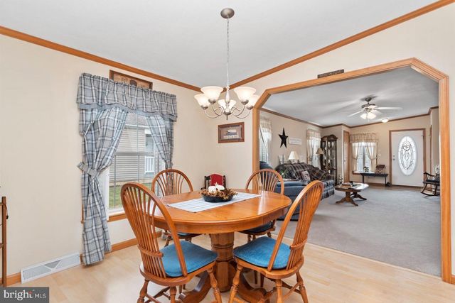 30 ADELE AVE, Carlisle, PA 17015