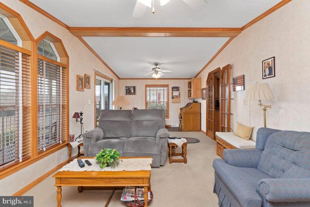 30 ADELE AVE, Carlisle, PA 17015