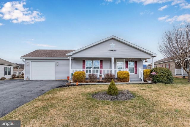 30 ADELE AVE, Carlisle, PA 17015